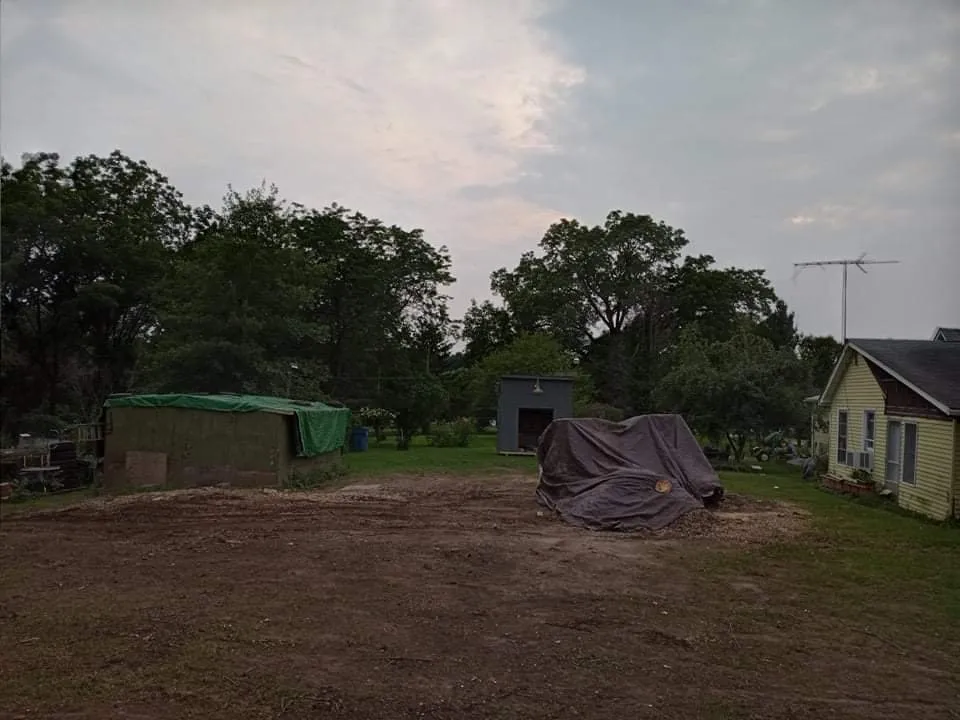 Top-rated yard maintenance in Geneseo, IL by Smith Lawn Care & Tree Removal