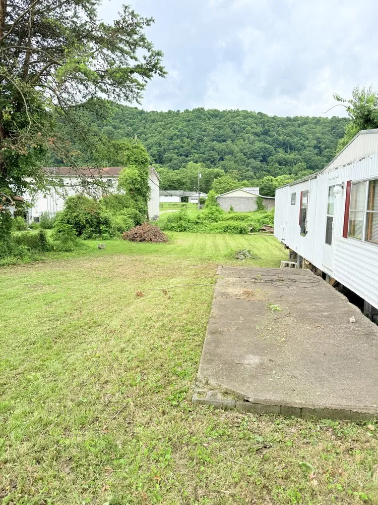 Reliable landscape design for homes in Charleston, WV by Smith Lawn Care