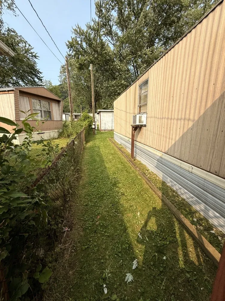 Trusted landscaping services in Charleston, WV - Smith Lawn Care