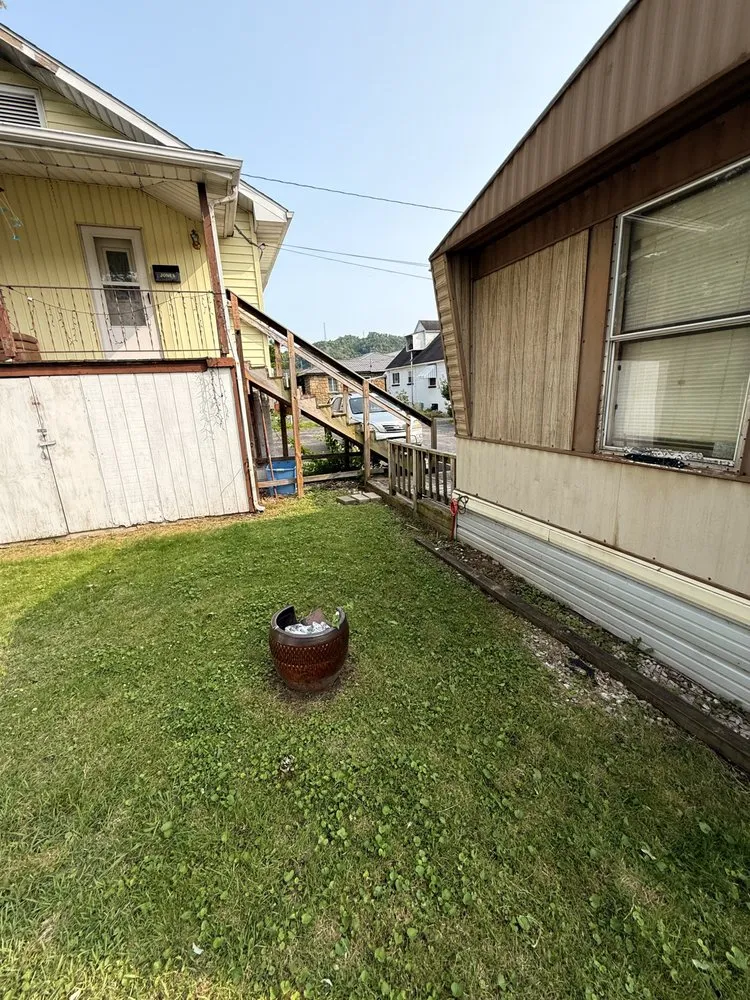 Trusted lawn care service in Charleston, WV - Smith Lawn Care