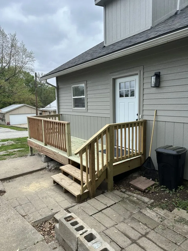 Local lawn care service for beautiful yards across Kearney, MO - Smith Lawn Care