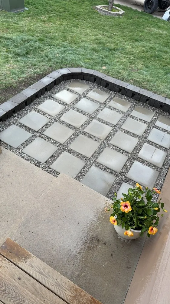 Affordable yard cleanup service with custom design across Kearney, MO - Smith Lawn Care