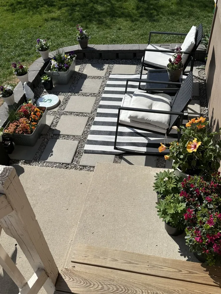 Reliable outdoor landscaping in Kearney, MO by Smith Lawn Care