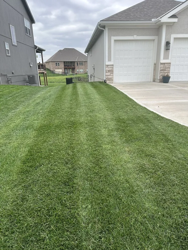 Top-rated landscape installation experts serving Kearney, MO - Smith Lawn Care