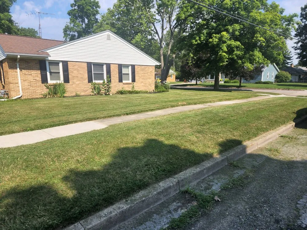 Trusted garden landscaping for year-round maintenance in Owosso, MI by Smith Lawn Care