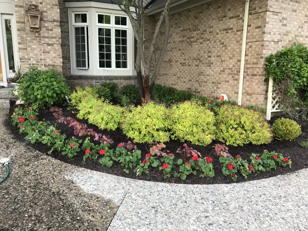 Professional lawn care service experts serving Saint Johns, MI - Smith Lawnscapes