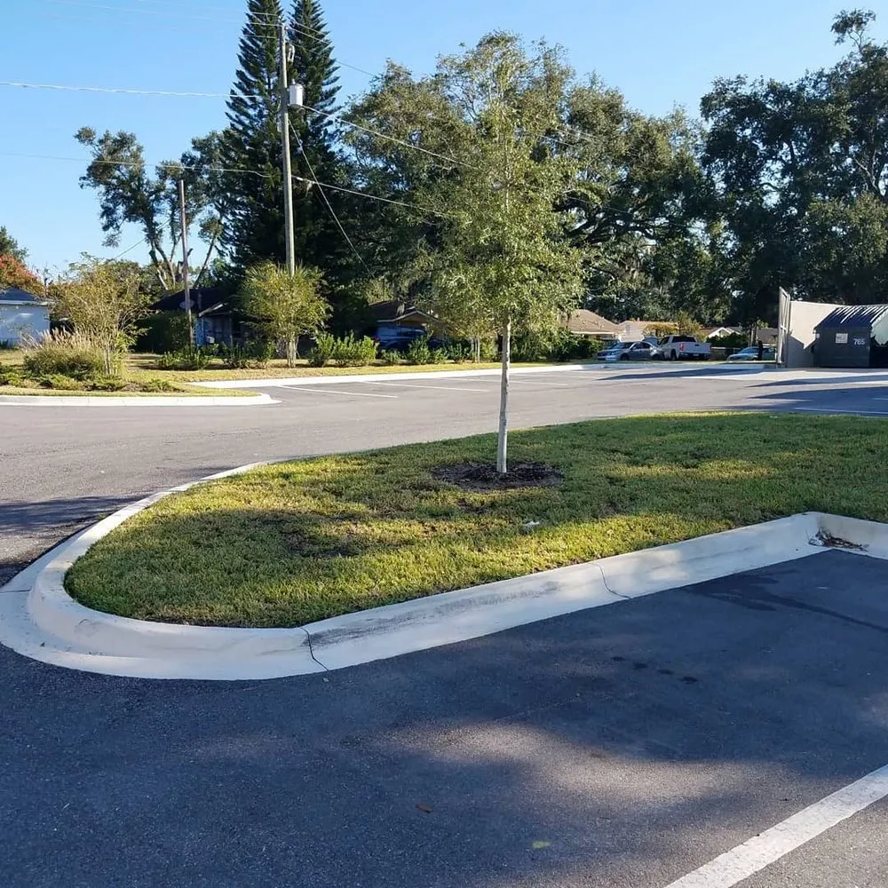 Custom landscaping services in Lakeland, FL - Smith Property Services