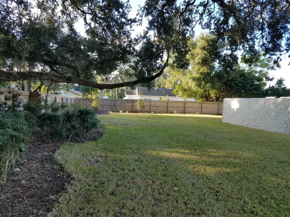Affordable landscape design for beautiful yards in Lakeland, FL by Smith Property Services