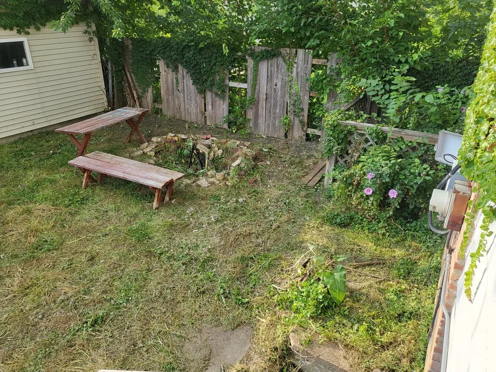 Reliable outdoor landscaping for beautiful yards across Chicago, IL - Smiths Expert Lawn Care