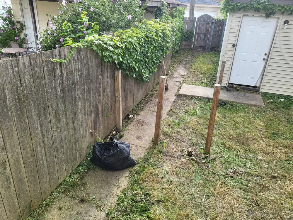 Local yard maintenance in Chicago, IL - Smiths Expert Lawn Care