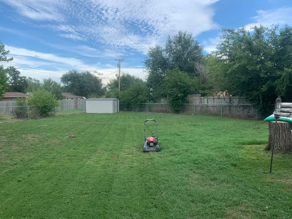 Custom yard cleanup service experts serving Altus, OK - Smiths Landscaping