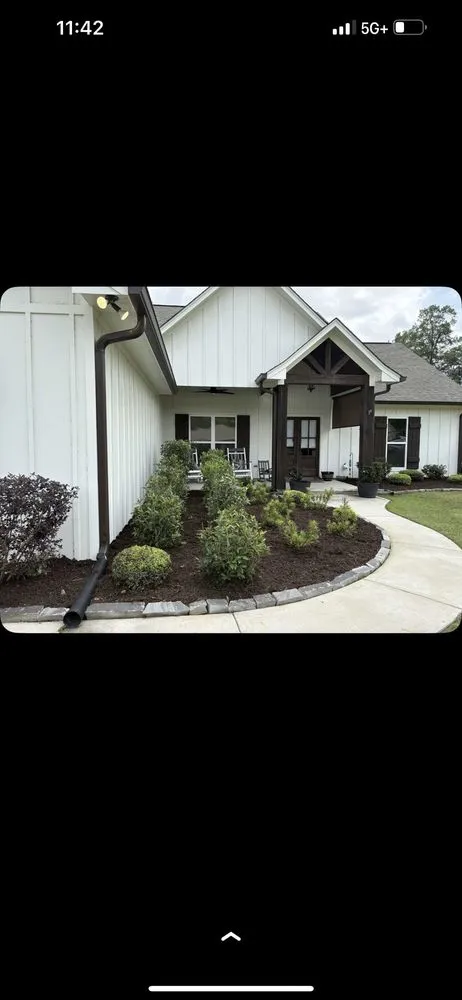 Top-rated lawn care service experts serving Morton, MS - Smith's Lawn & Landscape