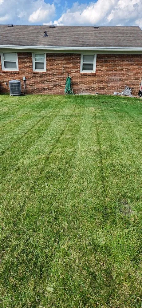 Professional lawn mowing service in Lexington, KY - Smith's Lawn Care and Pressure Washing