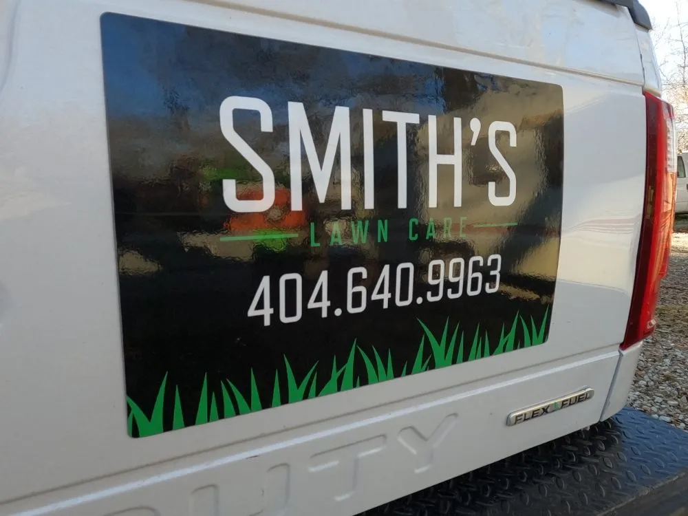 Local lawn care service in Forest Park, GA by Smith's Lawn Care