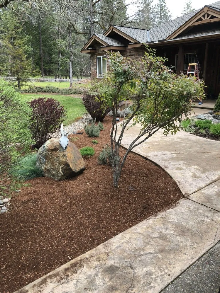 Trusted landscape design for beautiful yards in Grants Pass, OR by Smith's Lawn Care