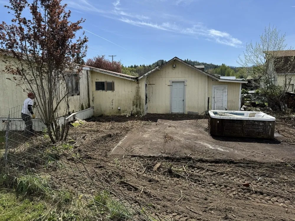 Professional outdoor landscaping near you in Grants Pass, OR by Smith's Lawn Care