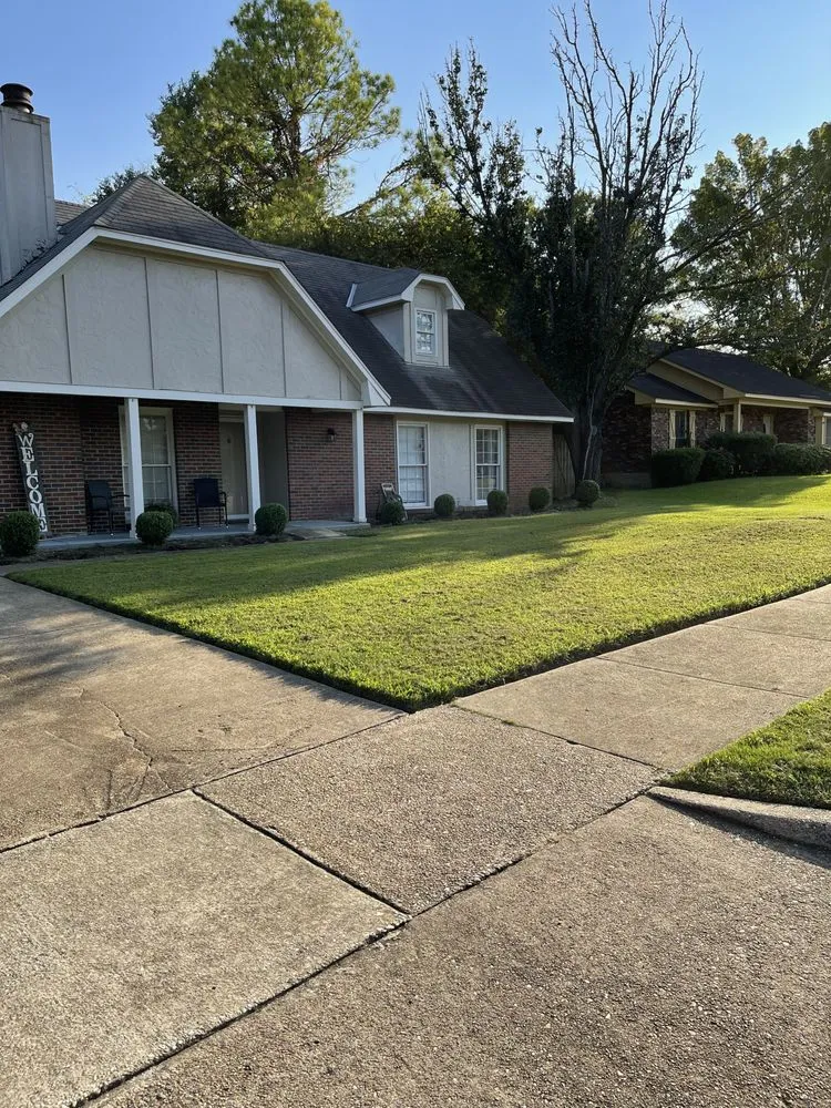 Affordable landscaping services in Montgomery, AL by Smiths Lawn Care Plus