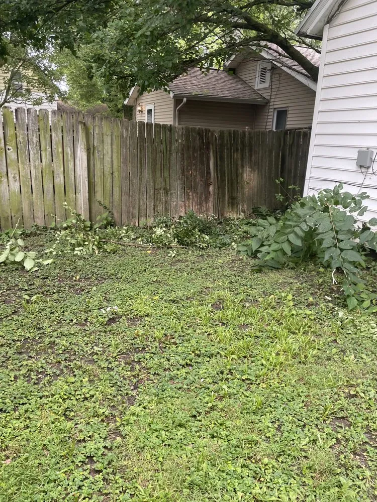 Reliable lawn care service experts serving South Bend, IN - Smiths Lawn Care