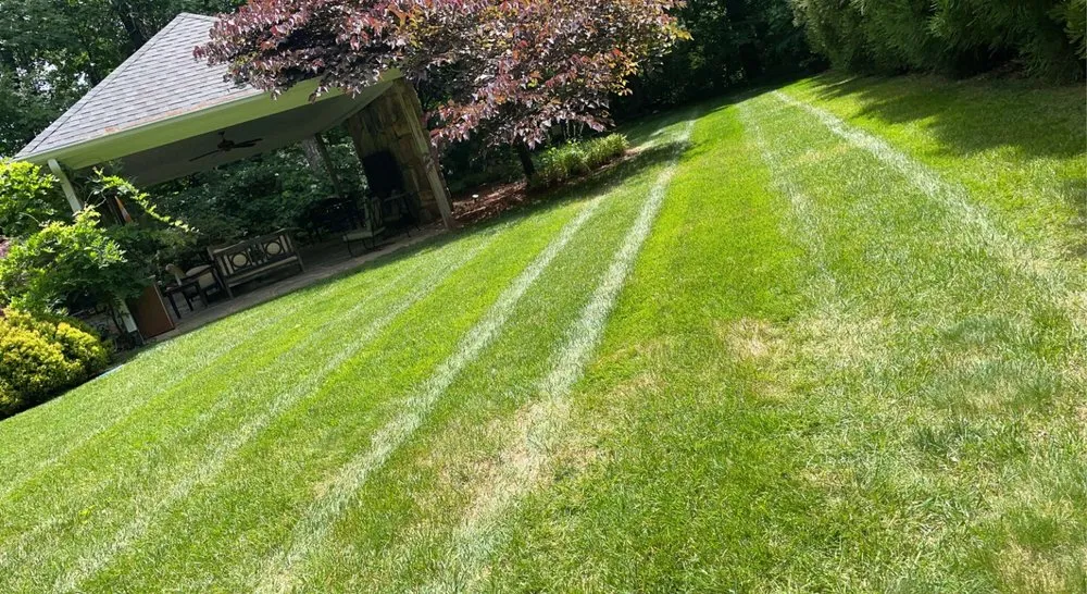 Expert landscaping services experts serving Calhoun, GA - Smiths Lawn Maintenance