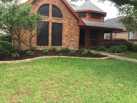 Trusted garden landscaping in Fort Worth, TX by Smith's Lawnage Incentives