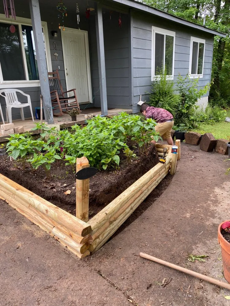 Professional yard cleanup service in Gainesville, GA - Smith’s Lawns