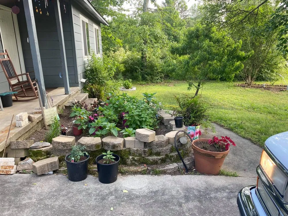 Reliable yard maintenance for beautiful yards in Gainesville, GA by Smith’s Lawns