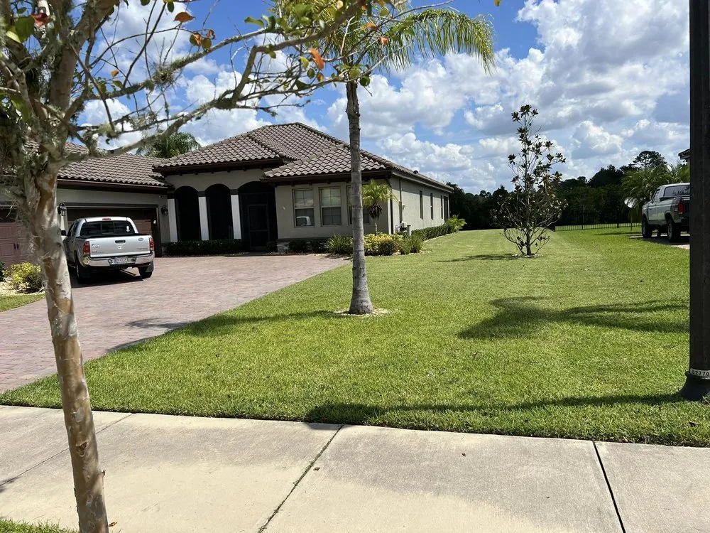 Affordable yard maintenance in DeLand, FL - Smith's Outdoor Services