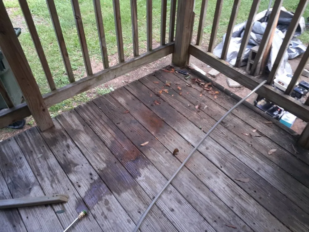 Expert lawn care service for homes in Pensacola, FL by Smith's Pressure Washing & Lawn Care Services