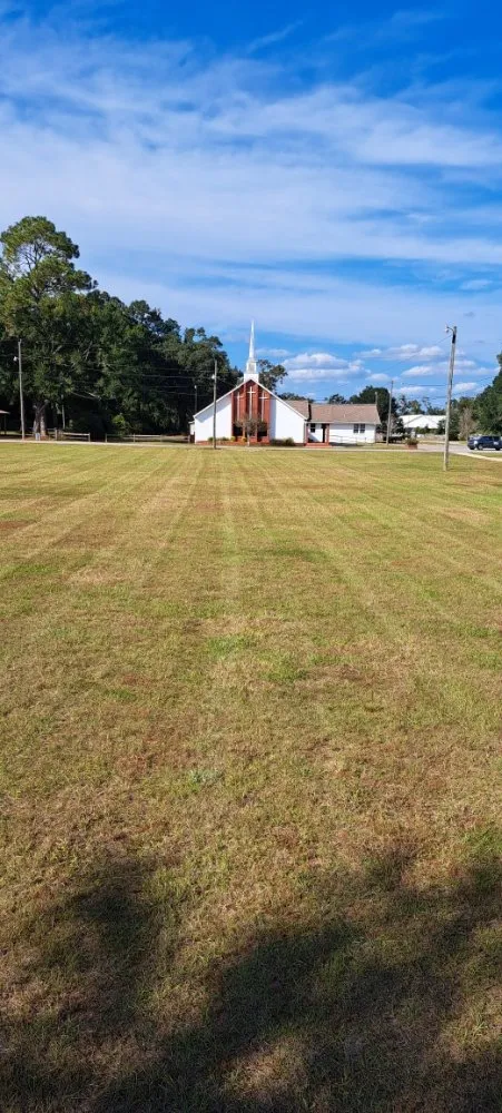 Top-rated outdoor landscaping in Pensacola, FL - Smith's Pressure Washing & Lawn Care Services