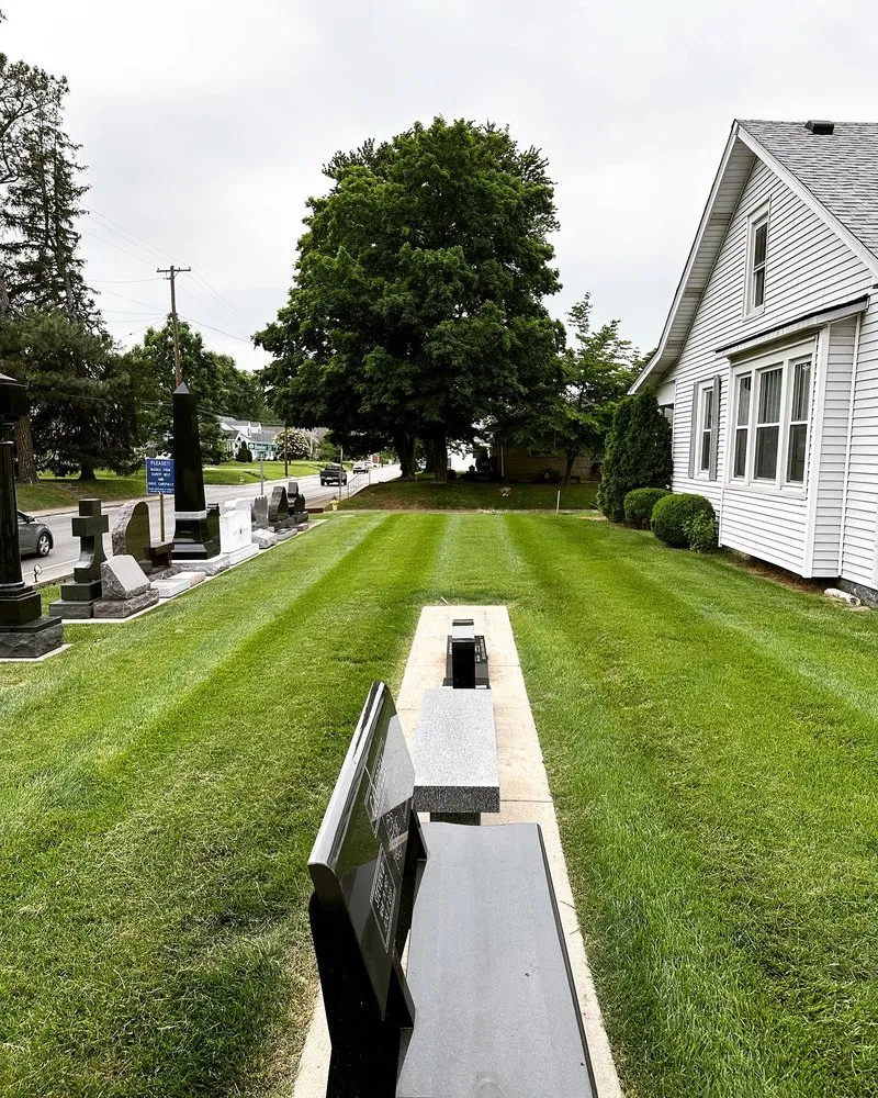 Local lawn mowing service in Otisco, IN - Smith's Quality Lawn Care