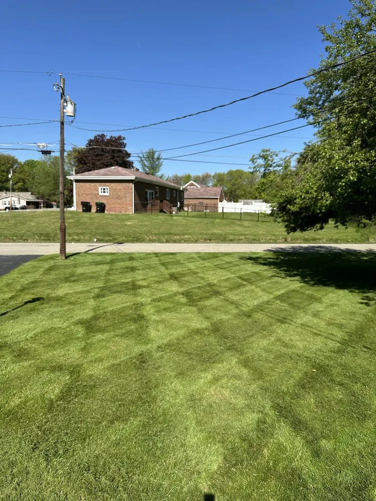 Custom landscaping services experts serving Brookfield Center, OH - Smith's Services