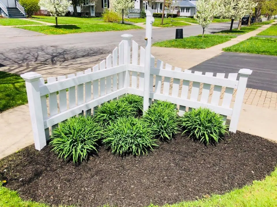 Custom yard maintenance for homes in Auburn, NY by Smitty's landscaping
