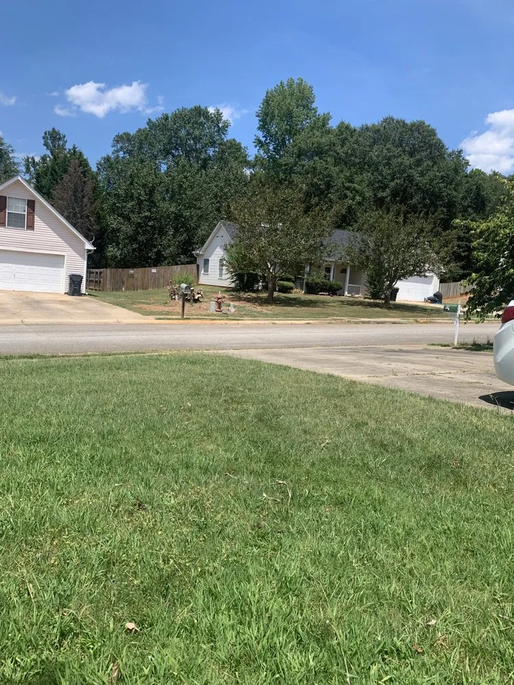 Professional lawn care service in Franklin, GA - Smitty’s Lawn Care