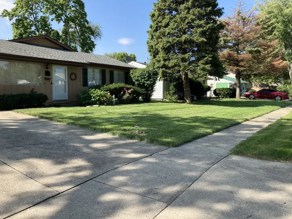 Expert lawn care service in Champaign, IL by Smitty's Lawn Service