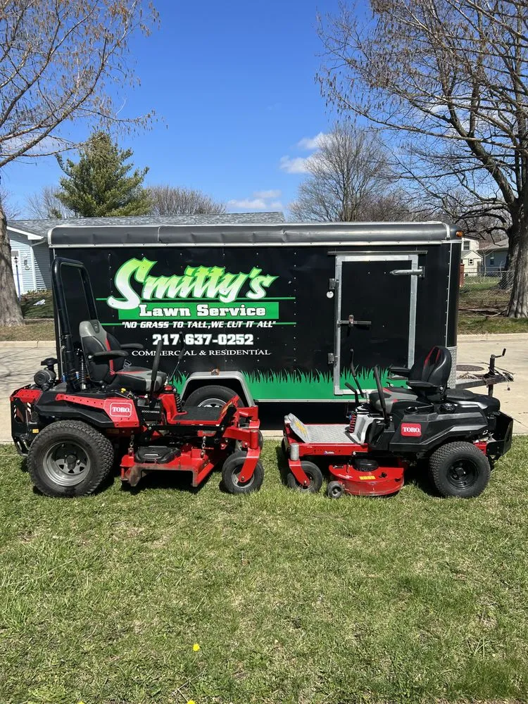 Custom garden landscaping experts serving Champaign, IL - Smitty's Lawn Service