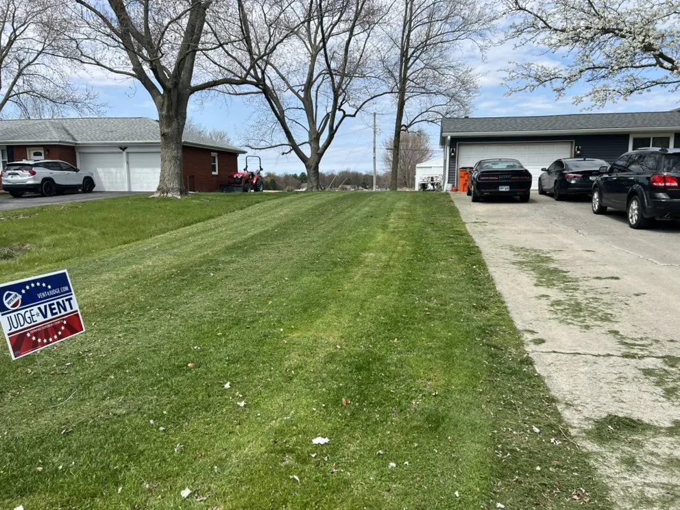 Local yard maintenance experts serving Kokomo, IN - Smitty’s Lawncare
