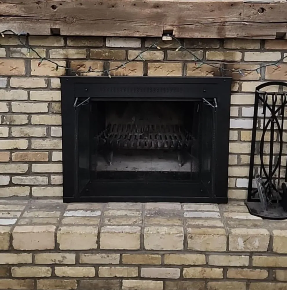 Local lawn care service in Sheboygan, WI by Smokeez