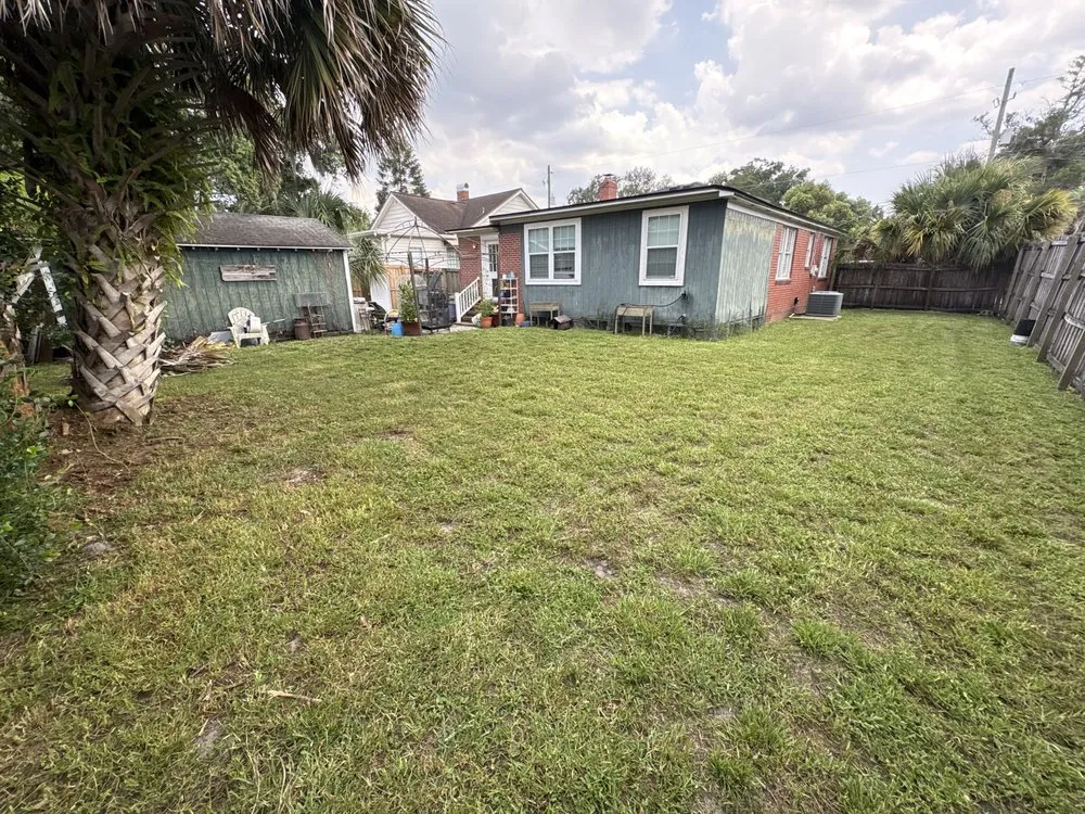 Reliable residential landscaping near you across Jacksonville, FL - Smokey’s Lawn Service