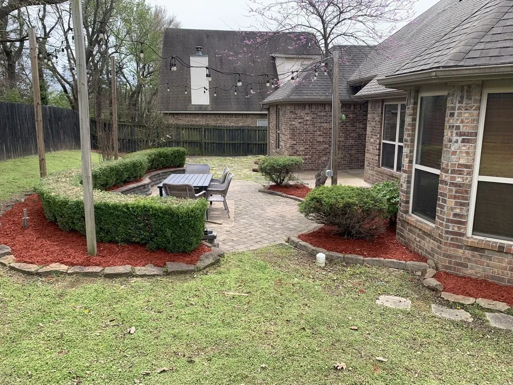 Professional lawn care service experts serving Elkins, AR - Smokin’ Aces Lawn Care