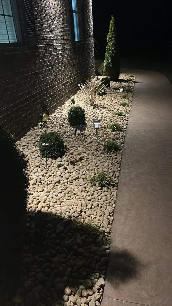 Custom landscape installation experts serving Oakland, KY - Smokin Grass