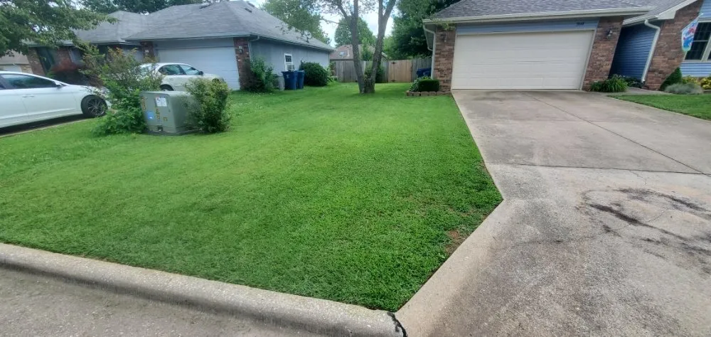 Affordable outdoor landscaping in Springfield, MO - Smokin Mowhawk Lawn Care