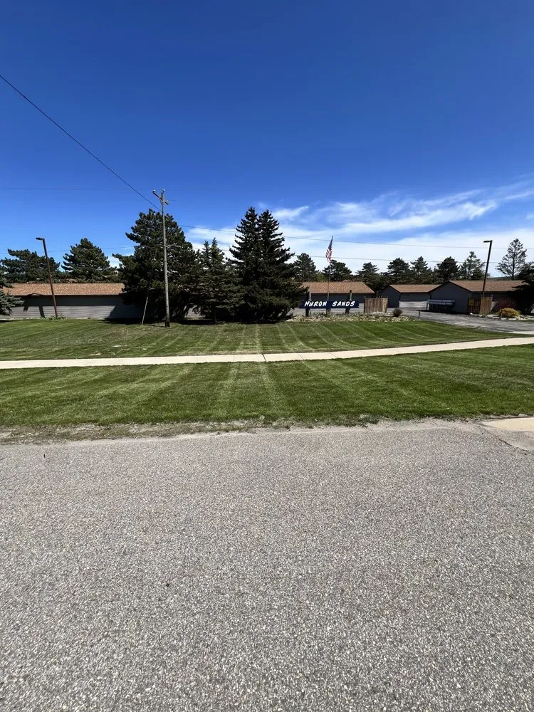 Trusted garden landscaping in Alabaster Township, MI by Smoking Grass Lawncare
