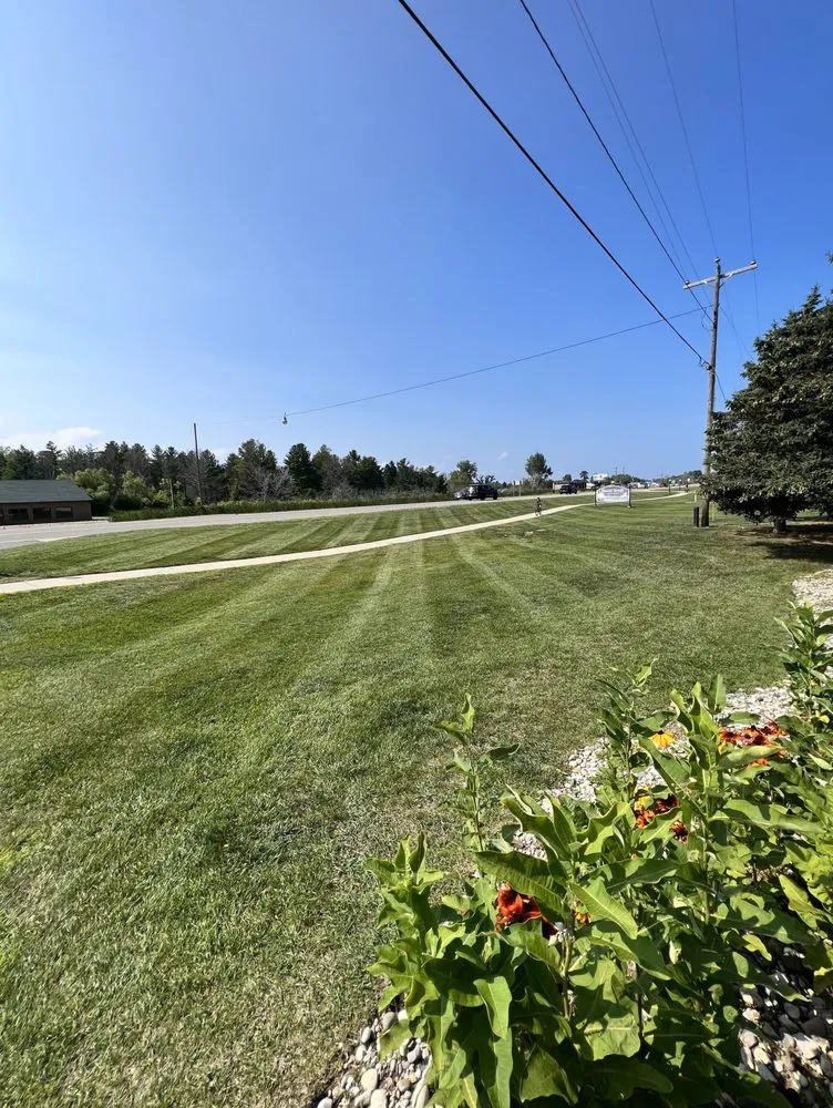 Trusted garden landscaping experts serving Alabaster Township, MI - Smoking Grass Lawncare