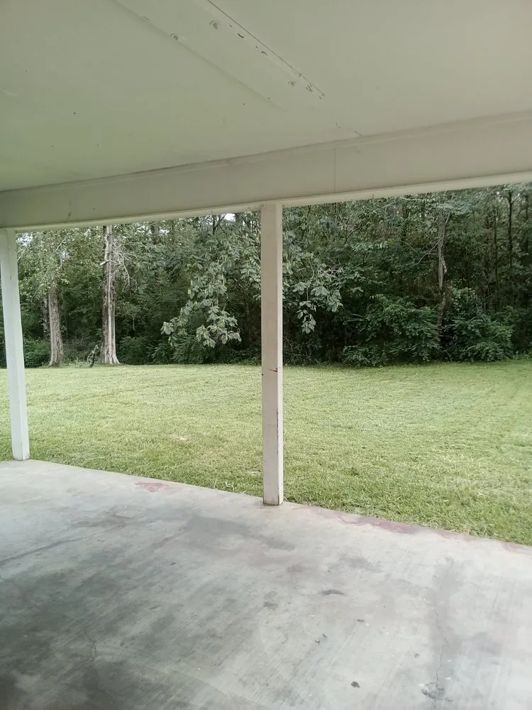 Affordable landscape design in Jackson, MS - Smoking Joe's Clean-Up Service