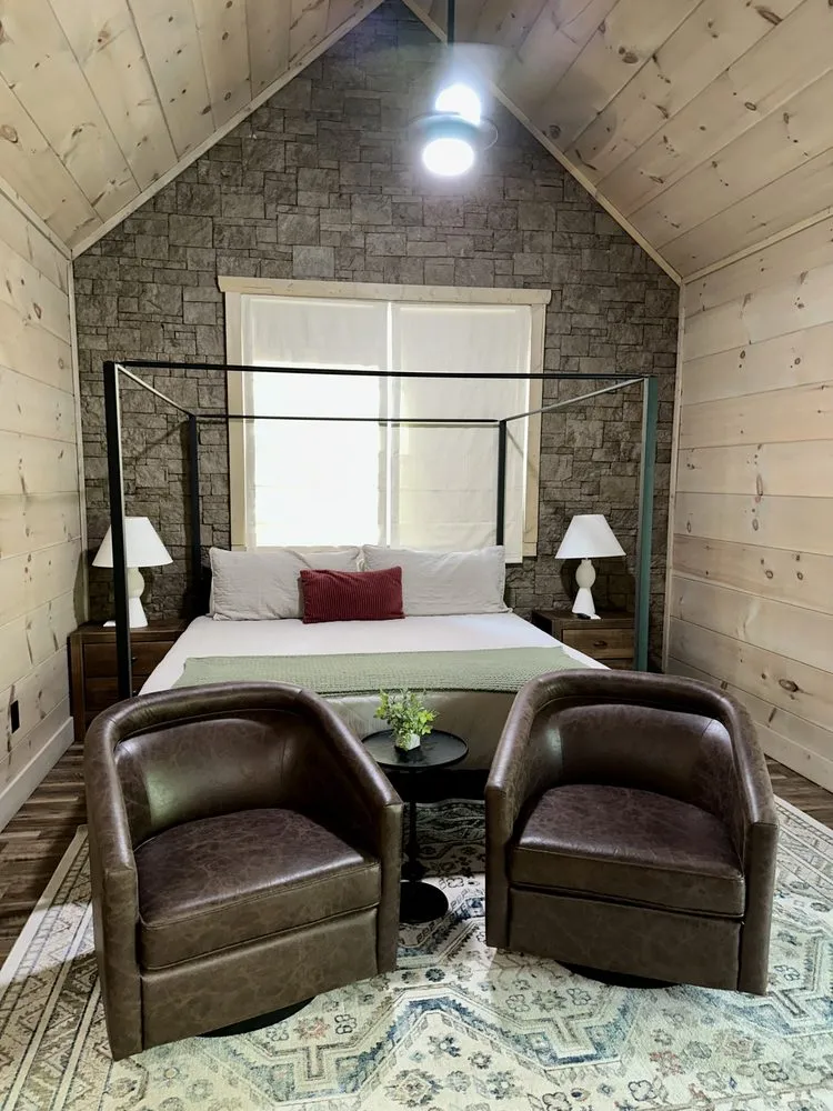 Reliable landscape design experts serving Pigeon Forge, TN - Smoky Mountain Pristine Cleaning