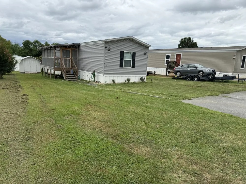 Top-rated landscaping services for year-round maintenance in Sevierville, TN by Smoky’s Landscaping