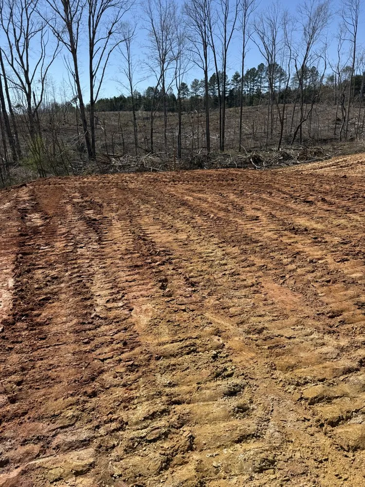 Top-rated lawn care service in Jonesville, SC - SMS Dirt Work