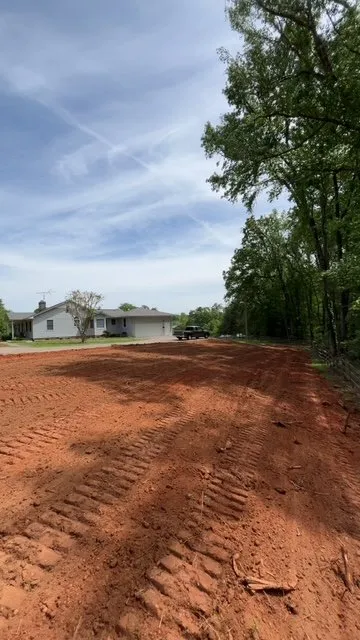 Top-rated yard cleanup service for year-round maintenance across Jonesville, SC - SMS Dirt Work