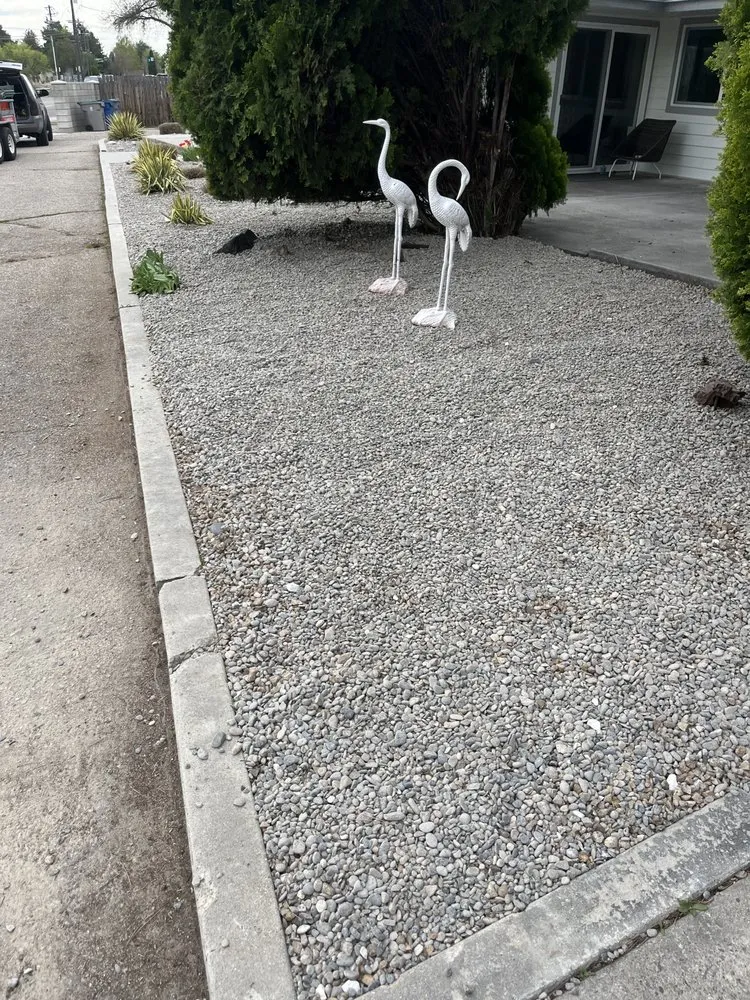 Reliable yard cleanup service near you in Kuna, ID by Snake River Hardscapes