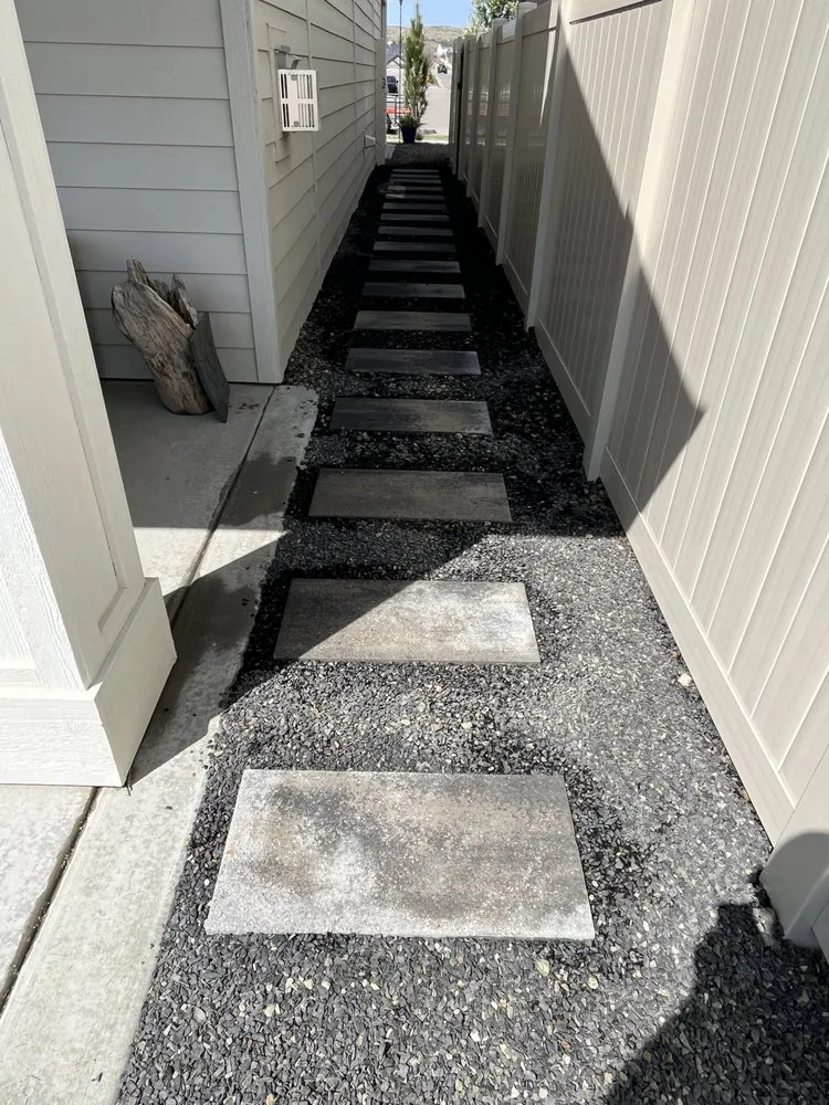 Local landscaping services in Kuna, ID by Snake River Hardscapes